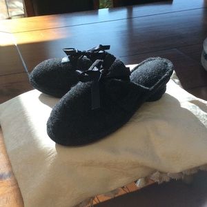 Smartdogs black slippers